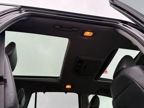 Used 2016 Honda Pilot Elite image 6