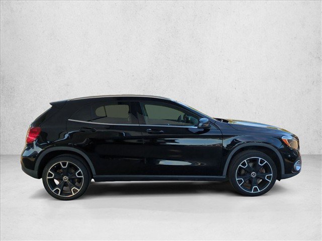 Used 2018 Mercedes-Benz GLA 250 4MATIC image 4
