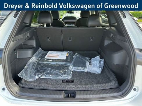 New 2026 Volkswagen Tiguan SE R-Line AWD/4WD image 31