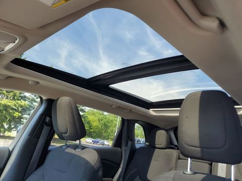 Used 2016 Jeep Cherokee 75th Anniversary AWD/4WD image 6