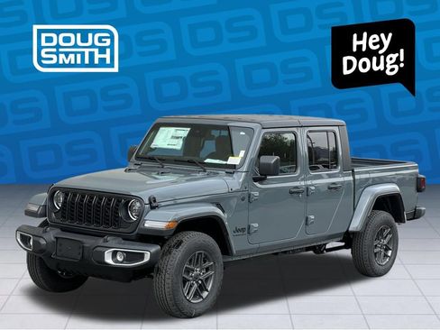 New 2025 Jeep Gladiator Sport image 2