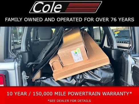 Used 2024 Jeep Wrangler Unlimited image 10