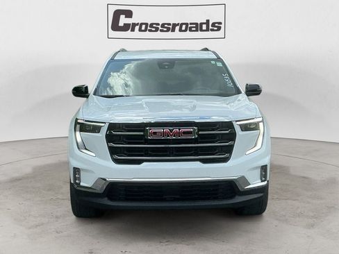 Used 2026 GMC Acadia Elevation w/ Elevation Premium Package FWD image 8