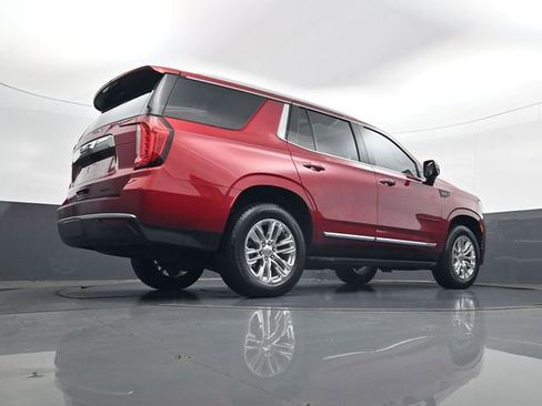 Used 2023 GMC Yukon SLT w/ SLT Premium Package AWD/4WD image 26