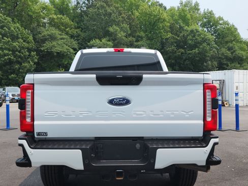 Used 2024 Ford F250 XL w/ STX Appearance Package AWD/4WD image 4