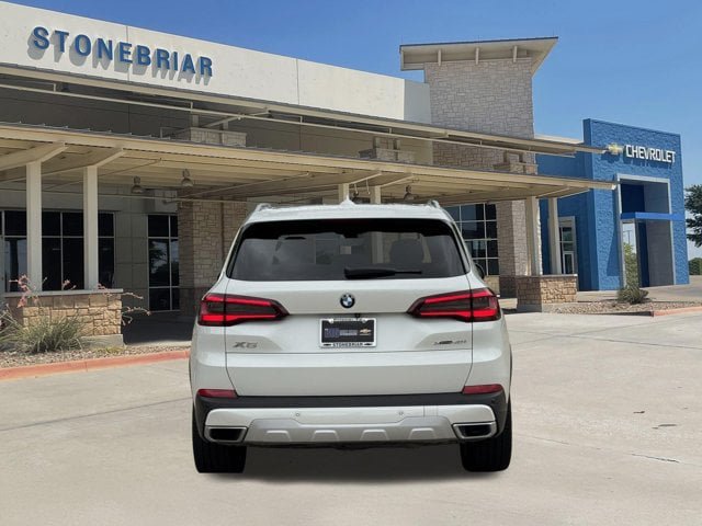 Used 2022 BMW X5 xDrive40i w/ Luxury Seating Package AWD/4WD image 6
