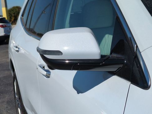 New 2026 Buick Enclave Avenir w/ Super Cruise Package image 11