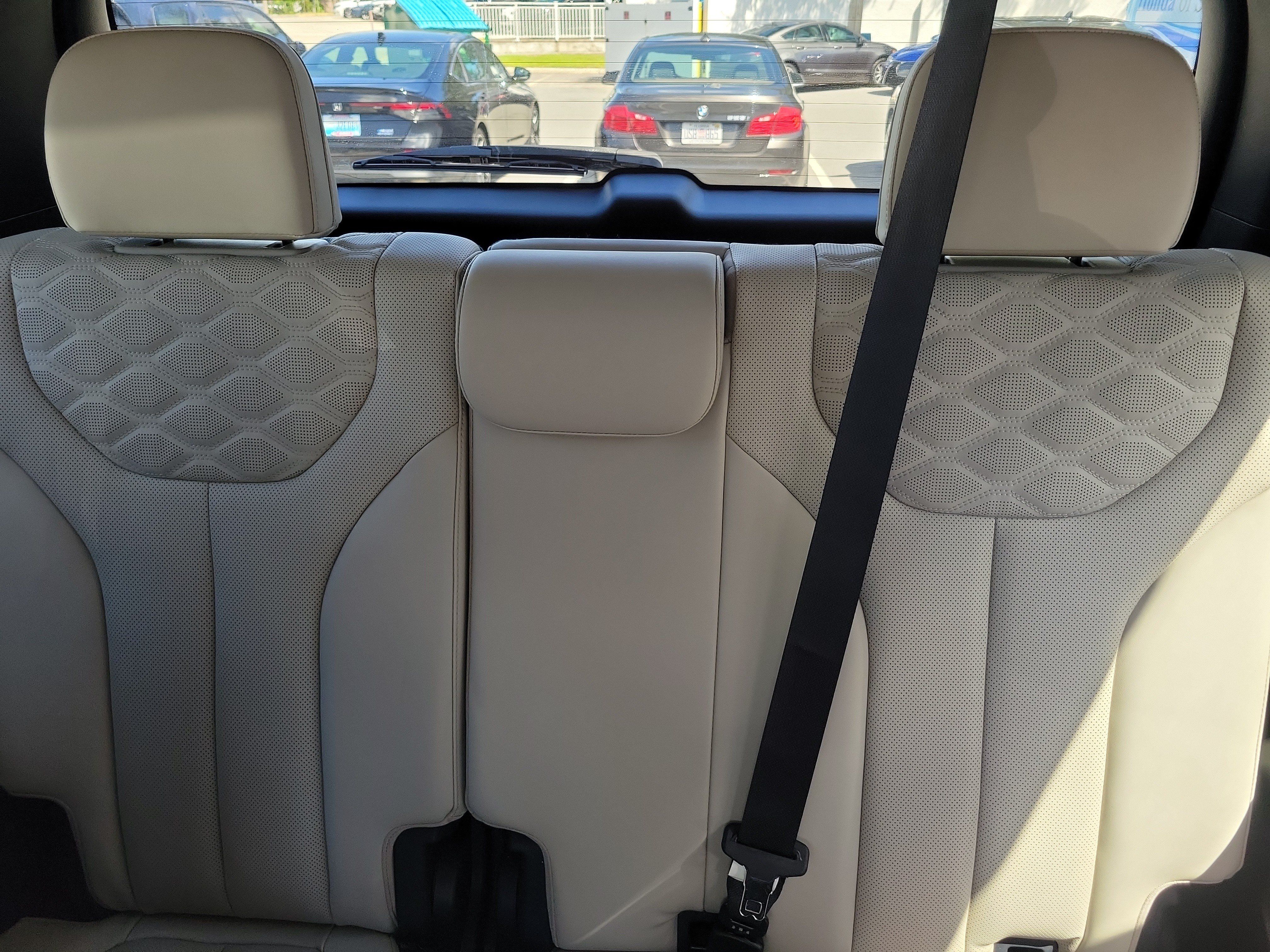 Used 2022 Hyundai Palisade Limited FWD image 12