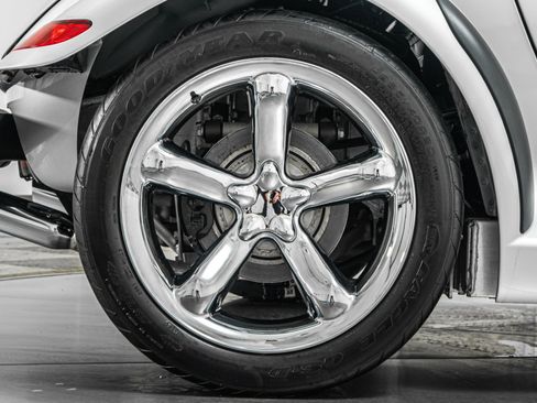 Used 2000 Plymouth Prowler image 39