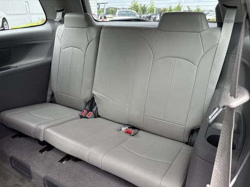 Used 2017 GMC Acadia Limited SLT FWD image 33