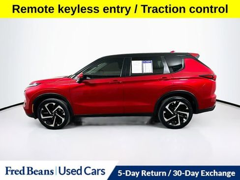 Used 2022 Mitsubishi Outlander SE image 5