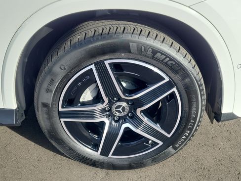 Used 2024 Mercedes-Benz GLC 300 4MATIC image 8