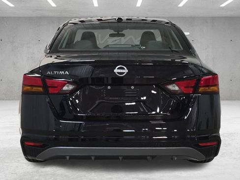 New 2026 Nissan Altima 2.5 SV FWD image 16