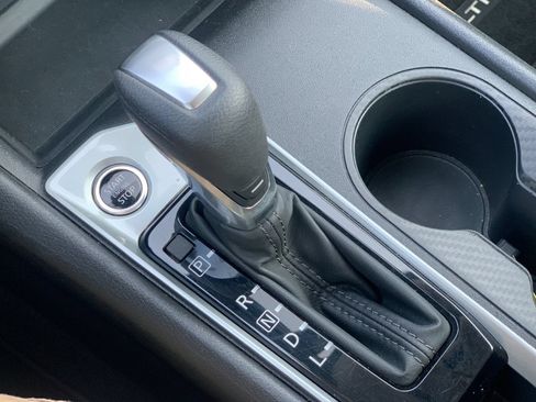 Used 2025 Nissan Altima 2.5 SV FWD image 25