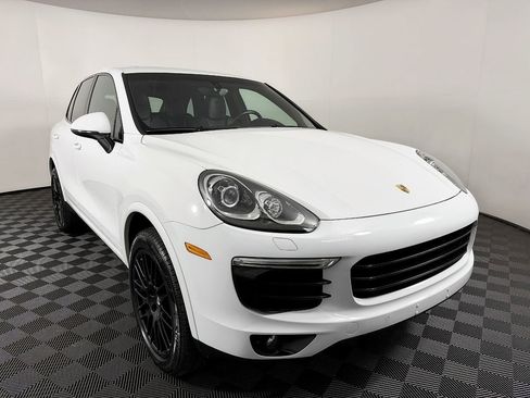 Used 2017 Porsche Cayenne Platinum Edition AWD/4WD image 5