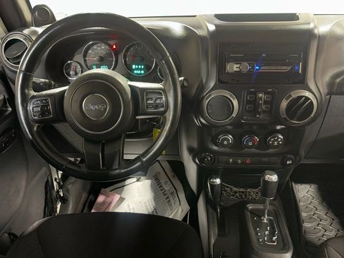 Used 2013 Jeep Wrangler Unlimited Sport AWD/4WD image 11