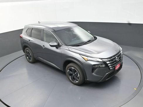 Used 2024 Nissan Rogue SV AWD/4WD image 24