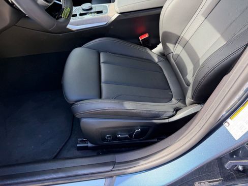Certified 2025 BMW 330i Sedan RWD image 13