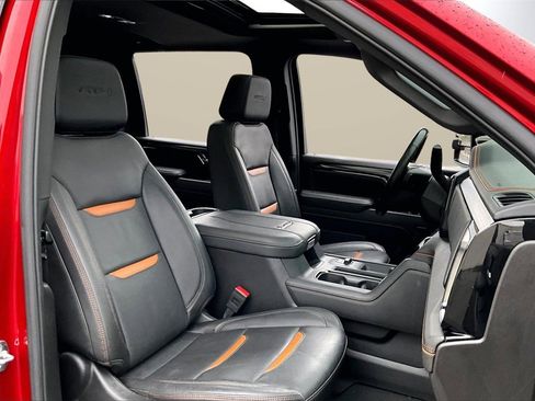 Used 2025 GMC Sierra 3500 AT4 w/ AT4 Premium Plus Package image 24