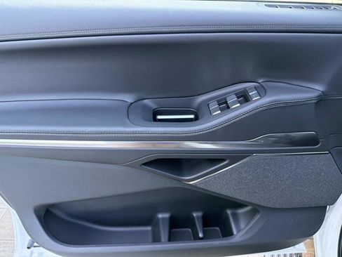 New 2026 Lincoln Navigator L Reserve image 8