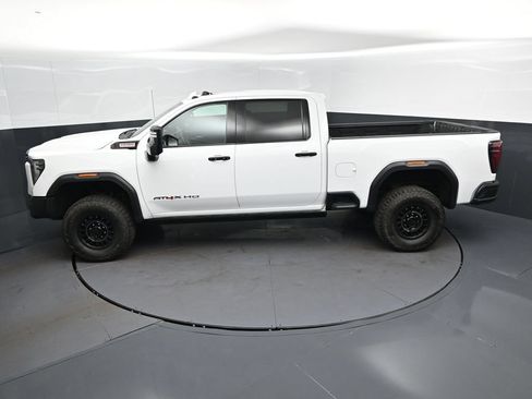 Used 2024 GMC Sierra 2500 AT4X w/ AT4X AEV Edition AWD/4WD image 34