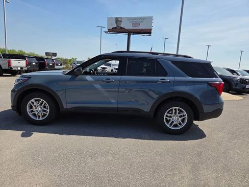 New 2026 Ford Explorer Active image 4