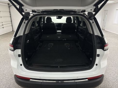 Used 2023 Jeep Grand Cherokee L Limited w/ Luxury Tech Group II image 31