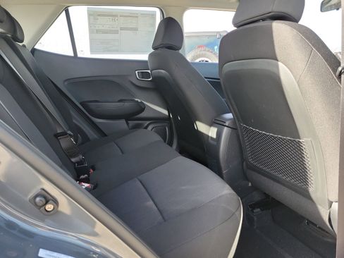 New 2026 Hyundai Venue SE FWD image 18