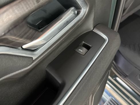 Used 2025 Chevrolet Silverado 3500 LTZ w/ LTZ Premium Package image 34