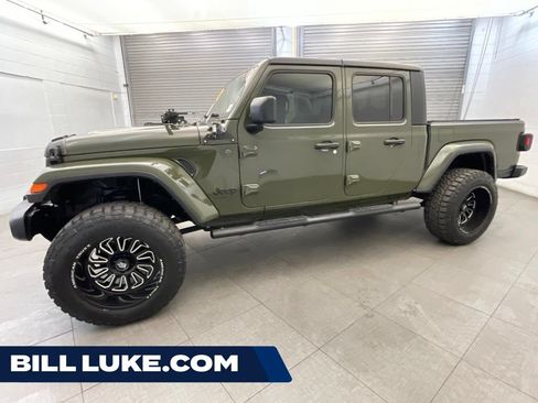 Used 2023 Jeep Gladiator Sport AWD/4WD image 1