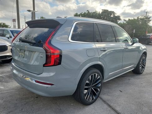 New 2026 Volvo XC90 T8 Ultra w/ Protection Package Premier image 2