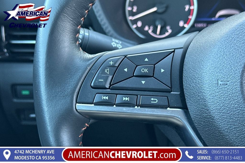 Used 2024 Nissan Sentra SR FWD image 31