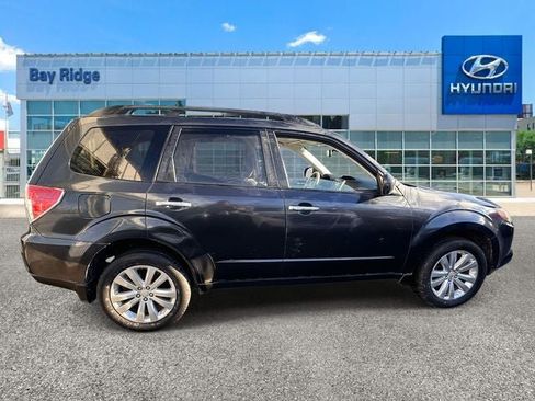 Used 2012 Subaru Forester 2.5X Premium w/ All-Weather Pkg image 2