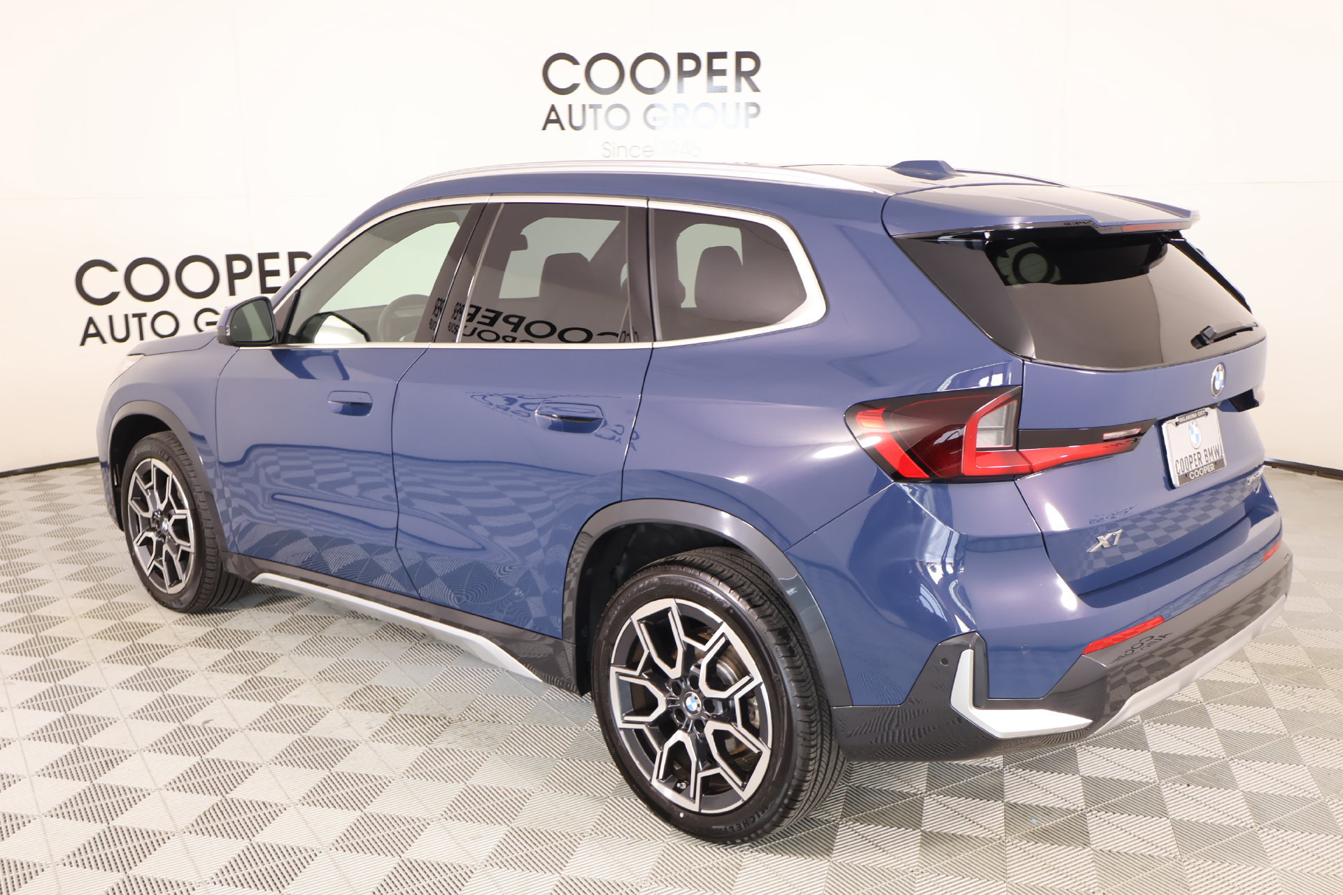 Used 2026 BMW X1 xDrive28i AWD/4WD image 23