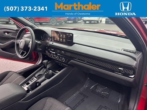 Used 2025 Honda Accord Sport image 20