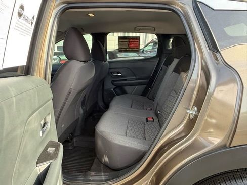 Certified 2025 Nissan Kicks SV w/ Interior Electronics Package image 13