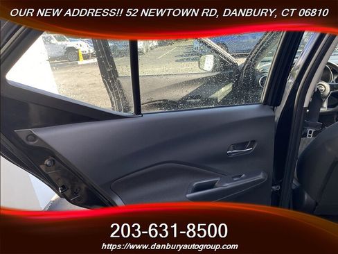 Used 2022 Nissan Kicks SV FWD image 16