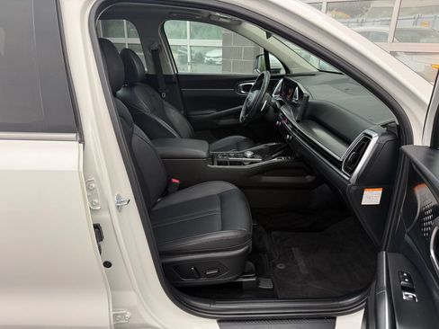 Used 2025 Kia Sorento EX w/ EX Panoramic Sunroof Package AWD/4WD image 46