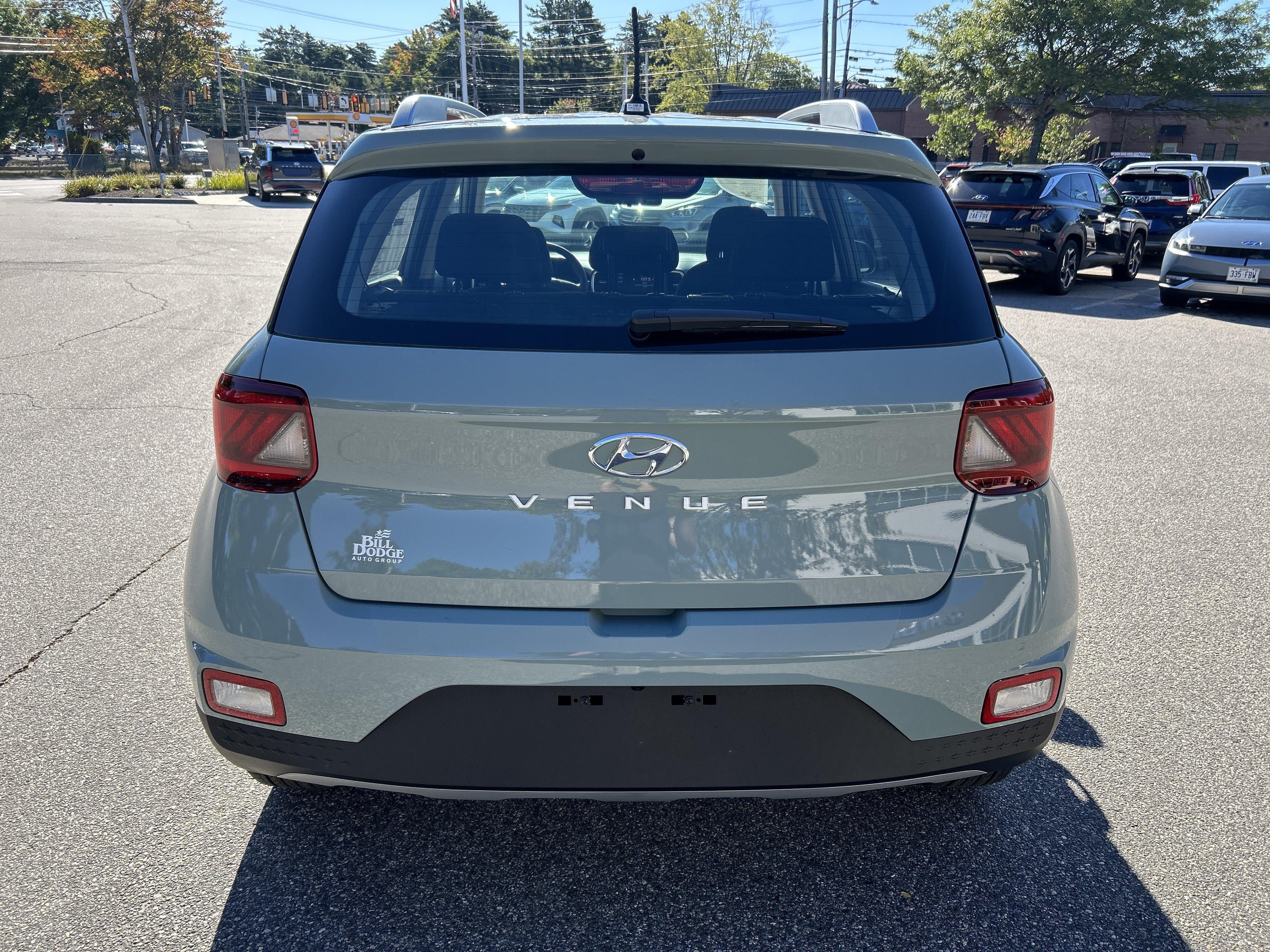New 2026 Hyundai Venue SEL FWD image 33