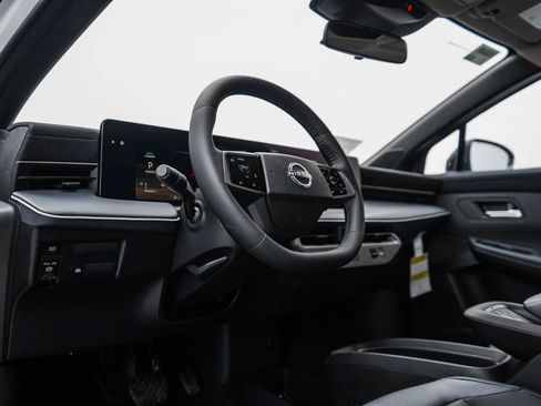 New 2026 Nissan Leaf SV+ w/ Illuminated Package image 17