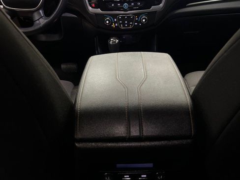 Used 2019 Chevrolet Traverse LT image 22
