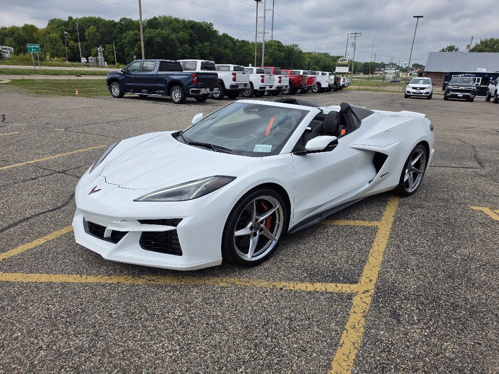 Used 2025 Chevrolet Corvette E-Ray w/ ZER Performance Package AWD/4WD image 17