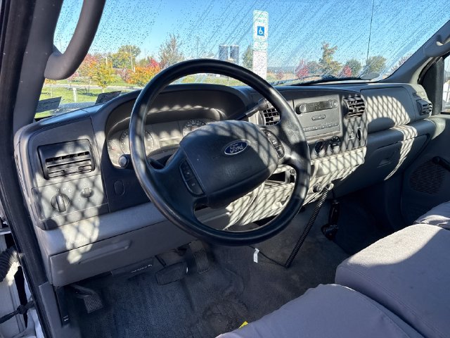 Used 2006 Ford F250 XL AWD/4WD image 21