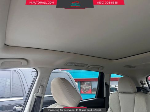 Used 2019 Subaru Ascent Premium image 16