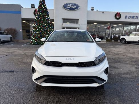 Used 2022 Kia Forte Sedan image 2