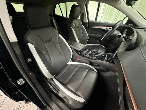 Certified 2025 Buick Envision Sport Touring image 18