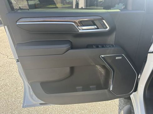 Used 2022 Chevrolet Silverado 1500 LT Trail Boss w/ LT Trail Boss Premium Package image 10