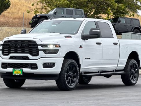 New 2025 RAM 2500 Big Horn image 9