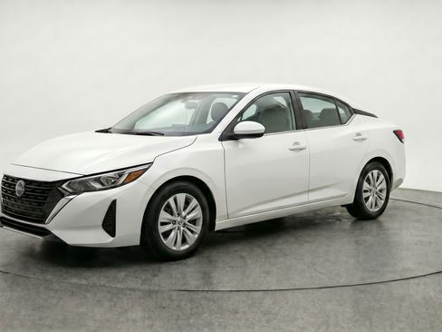 Used 2025 Nissan Sentra S FWD image 3