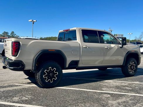 New 2026 GMC Sierra 2500 AT4X image 4